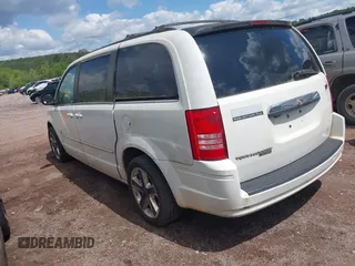 2008 Chrysler Town & Country Touring with VIN 2A8HR54P68R844616, listed as a IAAI auction lot 42020454 with 1 mi miles. Bid and sale history available at carsss.com. Image 3.