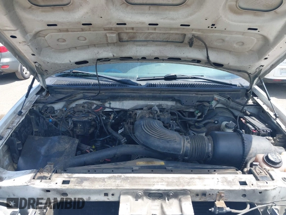 2000 Ford F-150 XL with VIN 1FTRX18W2YKA46754, listed as a IAAI auction lot 42451747 with Not provided miles and . Bid and sale history available at DreamBid. Image 10.