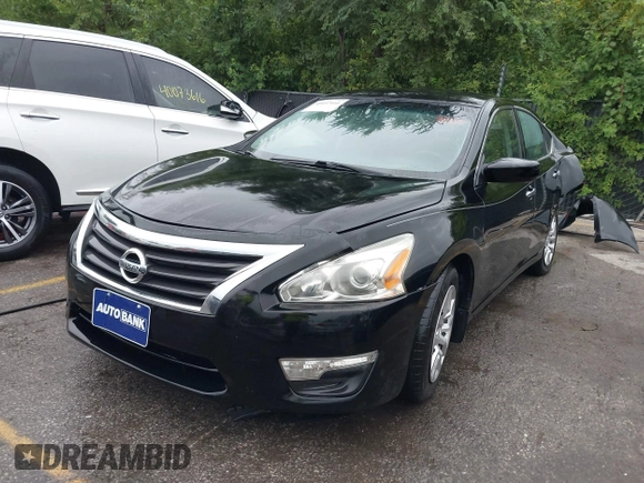 2015 Nissan Altima S with VIN 1N4AL3AP4FC184879, listed as a IAAI auction lot 40097666 with 128,156 mi miles and . Bid and sale history available at DreamBid. Image 18.