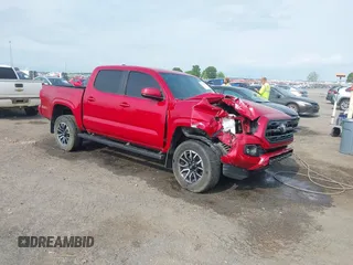 2017 Toyota Tacoma SR z VIN 5TFAX5GN3HX100515, wystawiony jako IAAI lot #42133892 z przebiegiem 102 114 mil mil oraz . Historia ofert i sprzedaży dostępna na DreamBid. Obrazek 1.