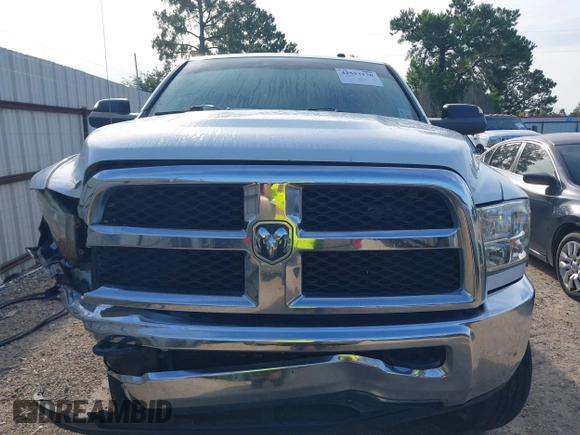 2015 Ram 2500 Tradesman with VIN 3C6UR5CL8FG664889, listed as a IAAI auction lot 42553170 with 169,910 mi miles and . Bid and sale history available at DreamBid. Image 12.