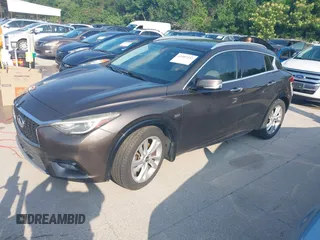 2017 Infiniti QX30 Premium z VIN SJKCH5CP4HA023330, wystawiony jako IAAI lot #42407253 z przebiegiem 132 317 mil mil oraz . Historia ofert i sprzedaży dostępna na DreamBid. Obrazek 2.
