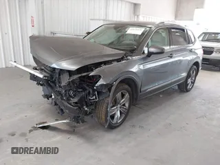 2020 Volkswagen Tiguan SE z VIN 3VV3B7AX0LM007612, wystawiony jako IAAI lot #42275320 z przebiegiem 44 254 mil mil oraz . Historia ofert i sprzedaży dostępna na DreamBid. Obrazek 18.
