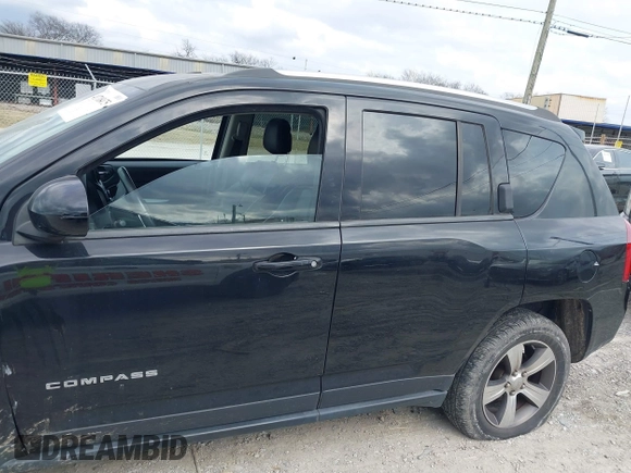 2017 Jeep Compass High Altitude with VIN 1C4NJDEB0HD192822, listed as a IAAI auction lot 41718475 with 97,716 mi miles. Bid and sale history available at carsss.com. Image 14.