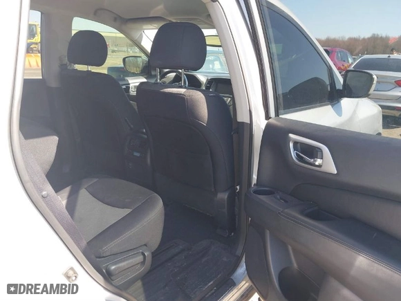 2018 Nissan Pathfinder SV with VIN 5N1DR2MM0JC654685, listed as a IAAI auction lot 41817909 with 94,644 mi miles. Bid and sale history available at carsss.com. Image 8.