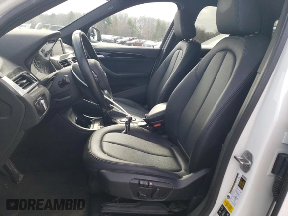 2017 BMW X1 xDrive28i with VIN WBXHT3C32H5F76601, listed as a Copart auction lot 49889965 with 95,655 mi miles and Salvage Title. Bid and sale history available at carsss.com. Image 7.