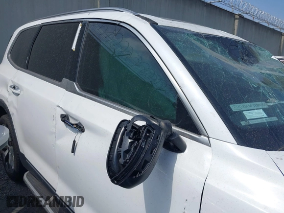 2020 Kia Telluride S z VIN 5XYP64HC4LG096667, wystawiony jako IAAI lot #42290483 z przebiegiem 58 320 mil mil oraz . Historia ofert i sprzedaży dostępna na DreamBid. Obrazek 14.