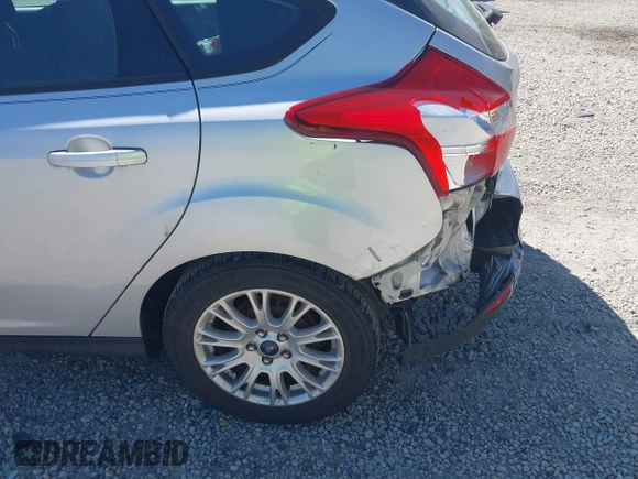 2012 Ford Focus SE with VIN 1FAHP3K27CL333433, listed as a IAAI auction lot 42140452 with 156,048 mi miles and . Bid and sale history available at carsss.com. Image 13.