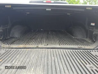 2023 Ram 1500 Big Horn z VIN 1C6RRFFG0PN574736, wystawiony jako IAAI lot #42832753 z przebiegiem 110 691 mil mil oraz . Historia ofert i sprzedaży dostępna na DreamBid. Obrazek 22.