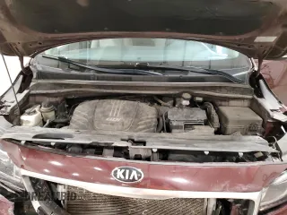 2015 Kia Sedona LX with VIN KNDMB5C19F6060877, listed as a Copart auction lot 52315255 with 187,271 mi miles and Non Repairable. Bid and sale history available at carsss.com. Image 13.