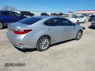 2013 Lexus ES 300h Hybrid with VIN JTHBW1GG1D2004549, listed as a IAAI auction lot 41660519 with 240,391 mi miles. Bid and sale history available at carsss.com. Image 4.