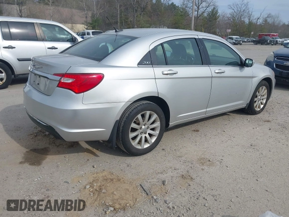 2012 Chrysler 200 Touring with VIN 1C3CCBBB7CN125569, listed as a IAAI auction lot 42083043 with 188,461 mi miles. Bid and sale history available at carsss.com. Image 4.