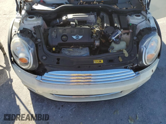 2012 MINI Convertible с VIN WMWZN3C52CT134185, выставлен на аукционе Copart как лот 48370125 с пробегом 109 743 миль миль и Чистый • Clean title. История ставок и продаж доступна на DreamBid. Изображение 12.