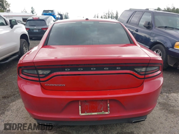 2015 Dodge Charger SE z VIN 2C3CDXBGXFH870710, wystawiony jako IAAI lot #42291111 z przebiegiem 119 677 mil mil oraz . Historia ofert i sprzedaży dostępna na DreamBid. Obrazek 17.