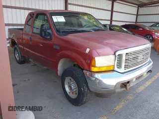 2001 Ford F-250 XL z VIN 1FTNX21S11EB23050, wystawiony jako IAAI lot #42616928 z przebiegiem 227 607 mil mil oraz . Historia ofert i sprzedaży dostępna na DreamBid. Obrazek 1.