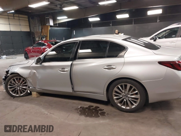 2018 Infiniti Q50 3.0t Luxe with VIN JN1EV7AR1JM430680, listed as a IAAI auction lot 41899270 with Not Provided miles. Bid and sale history available at carsss.com. Image 14.