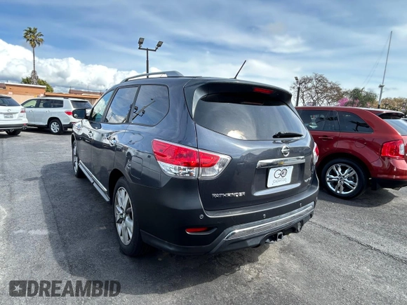 2013 Nissan Pathfinder S with VIN 5N1AR2MN3DC656284, listed as a Copart auction lot 51540725 with 133,563 mi miles and Clean title. Bid and sale history available at DreamBid. Image 3.