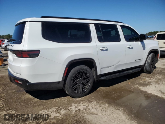 2023 Jeep Wagoneer Series II с VIN 1C4SJSBP7PS561497, выставлен на аукционе Copart как лот 46858845 с пробегом 29 616 миль миль и Списание • Salvage title. История ставок и продаж доступна на DreamBid. Изображение 3.
