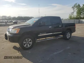2010 Nissan Titan LE with VIN 1N6BA0EC6AN320790, listed as a Copart auction lot 52613495 with 224,118 mi miles and Salvage Title. Bid and sale history available at carsss.com. Image 1.