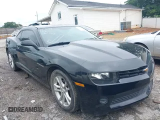 2014 Chevrolet Camaro LS z VIN 2G1FA1E38E9277906, wystawiony jako IAAI lot #42375706 z przebiegiem 187 114 mil mil oraz . Historia ofert i sprzedaży dostępna na DreamBid. Obrazek 1.