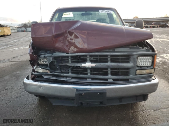 1998 Chevrolet C/K 1500 with VIN 1GCEC14W2WZ100980, listed as a Copart auction lot 84251364 with 81,245 mi miles and Salvage Title. Bid and sale history available at carsss.com. Image 5.