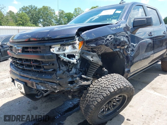 2023 Chevrolet Silverado 1500 LT with VIN 2GCUDDED1P1112779, listed as a IAAI auction lot 39847295 with 13,161 mi miles. Bid and sale history available at carsss.com. Image 6.