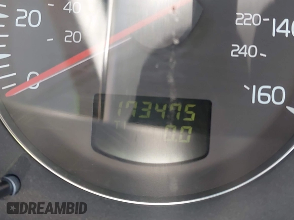 2004 Volvo S60 с VIN YV1RS61T442343704, выставлен на аукционе IAAI как лот 42318811 с пробегом 173 475 миль миль и . История ставок и продаж доступна на DreamBid. Изображение 7.