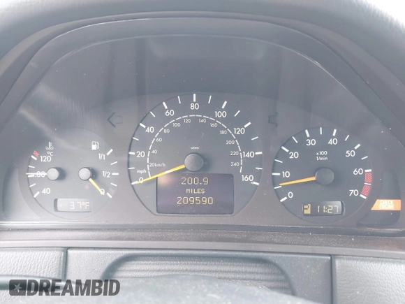 2002 Mercedes-Benz E 320 with VIN WDBJF70J22B488779, listed as a IAAI auction lot 41562240 with 209,590 mi miles and . Bid and sale history available at DreamBid. Image 7.