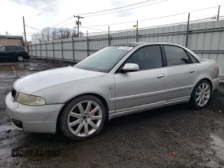 2000 Audi S4 z VIN WAUDD68D8YA106182, wystawiony jako Copart lot #52191385 z przebiegiem Nie podano mil oraz Tytuł czysty. Historia ofert i sprzedaży dostępna na DreamBid. Obrazek 1.