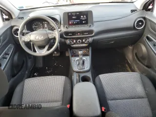 2022 Hyundai Kona SE with VIN KM8K2CAB9NU768527, listed as a Copart auction lot 43721125 with 76,231 mi miles and Salvage Title. Bid and sale history available at carsss.com. Image 8.