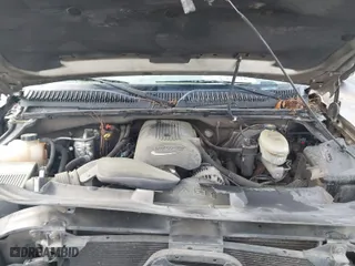 2003 Chevrolet Silverado 1500 LS with VIN 1GCEK19T03E241504, listed as a IAAI auction lot 41841769 with 267,460 mi miles. Bid and sale history available at carsss.com. Image 10.