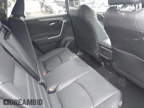 2024 Toyota RAV4 Hybrid XLE Premium с VIN 2T3B6RFV6RW064860, выставлен на аукционе IAAI как лот 41913376 с пробегом 8 125 миль миль и . История ставок и продаж доступна на DreamBid. Изображение 8.
