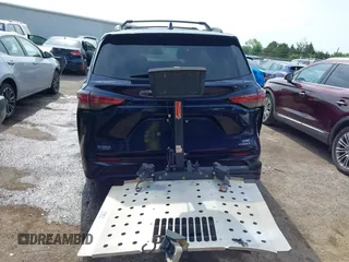 2021 Toyota Sienna XSE with VIN 5TDDRKEC9MS045558, listed as a IAAI auction lot 42428440 with 65,973 mi miles and . Bid and sale history available at DreamBid. Image 16.