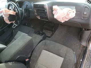2005 Ford Ranger XL z VIN 1FTYR15E95PA37159, wystawiony jako Copart lot #47637945 z przebiegiem Nie podano mil oraz Szkoda całkowita • Salvage title. Historia ofert i sprzedaży dostępna na DreamBid. Obrazek 8.