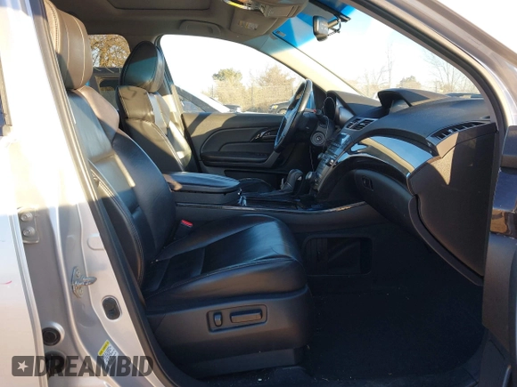 2008 Acura MDX Tech Pkg with VIN 2HNYD28388H517601, listed as a IAAI auction lot 41331658 with 172,246 mi miles. Bid and sale history available at carsss.com. Image 5.