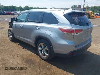2015 Toyota Highlander Limited with VIN 5TDDKRFH1FS095798, listed as a IAAI auction lot 42656704 with 94,764 mi miles and . Bid and sale history available at DreamBid. Image 3.