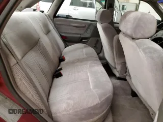 1989 Ford Taurus z VIN 1FABP50U0KG204981, wystawiony jako Copart lot #43872355 z przebiegiem 56 250 mil mil oraz Czysty tytuł • Clean title. Historia ofert i sprzedaży dostępna na DreamBid. Obrazek 10.