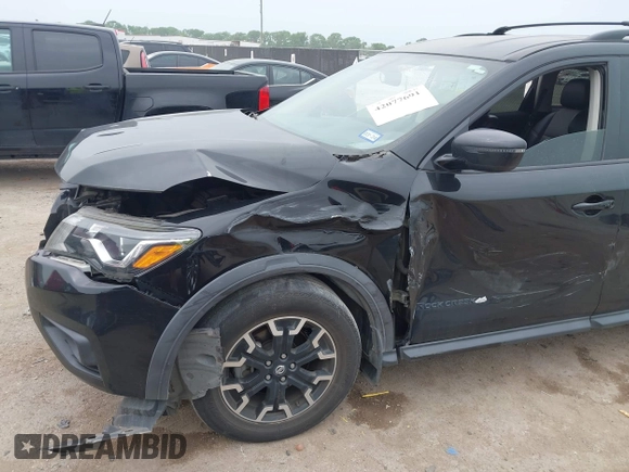 2020 Nissan Pathfinder SV with VIN 5N1DR2BN7LC622024, listed as a IAAI auction lot 42077691 with 33,325 mi miles and . Bid and sale history available at DreamBid. Image 6.