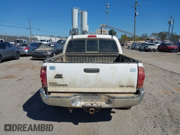2006 Toyota Tacoma z VIN 3TMLU42N26M004719, wystawiony jako IAAI lot #40569250 z przebiegiem Nie podano mil oraz . Historia ofert i sprzedaży dostępna na DreamBid. Obrazek 16.