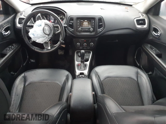 2018 Jeep Compass Latitude with VIN 3C4NJDBB4JT185747, listed as a Copart auction lot 45090375 with 87,419 mi miles and Clean Title. Bid and sale history available at DreamBid. Image 8.