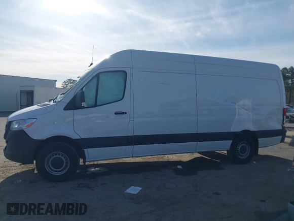 2022 Mercedes-Benz Sprinter Cargo with VIN W1Y40CHY7NT104466, listed as a IAAI auction lot 41716247 with 46,238 mi miles. Bid and sale history available at carsss.com. Image 14.