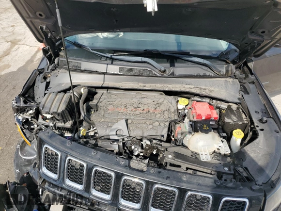 2019 Jeep Compass Latitude with VIN 3C4NJCBB6KT699854, listed as a Copart auction lot 48967185 with 17,666 mi miles and Salvage title. Bid and sale history available at DreamBid. Image 12.