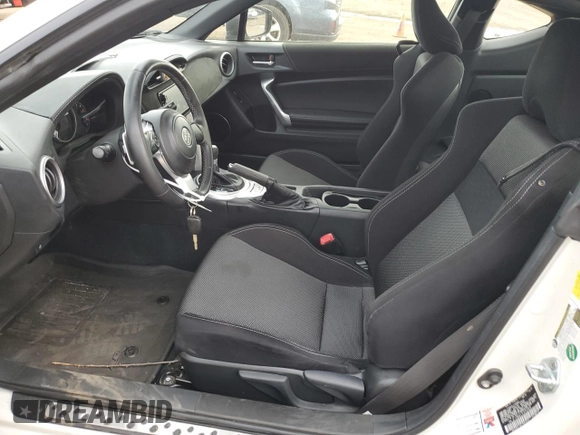 2020 Toyota 86 with VIN JF1ZNAA13L8752809, listed as a Copart auction lot 60255914 with 28,568 mi miles and Salvage Title. Bid and sale history available at carsss.com. Image 7.