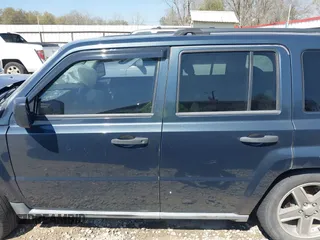 2007 Jeep Patriot Sport with VIN 1J8FT28W57D410875, listed as a IAAI auction lot 41767588 with 127,735 mi miles and . Bid and sale history available at DreamBid. Image 14.
