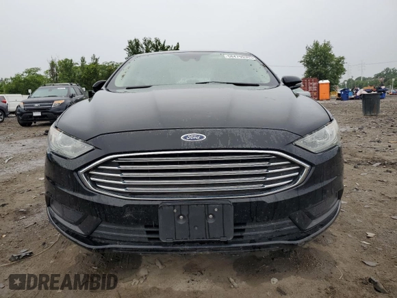 2018 Ford Fusion SE with VIN 3FA6P0H7XJR117390, listed as a Copart auction lot 58479935 with 155,043 mi miles and Clean title. Bid and sale history available at DreamBid. Image 5.