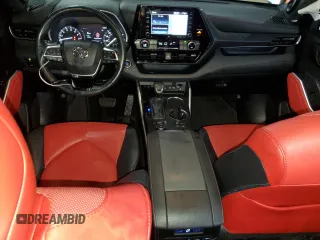 2021 Toyota Highlander XSE with VIN 5TDJZRBH8MS139426, listed as a Copart auction lot 52089635 with 56,251 mi miles and Salvage title. Bid and sale history available at DreamBid. Image 8.