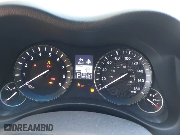 2011 Infiniti M with VIN JN1BY1APXBM324672, listed as a IAAI auction lot 42214163 with 187,424 mi miles. Bid and sale history available at carsss.com. Image 7.