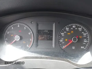 2013 Volkswagen Jetta S с VIN 3VW2K7AJ3DM287093, выставлен на аукционе IAAI как лот 42462370 с пробегом 234 157 миль миль и . История ставок и продаж доступна на DreamBid. Изображение 7.