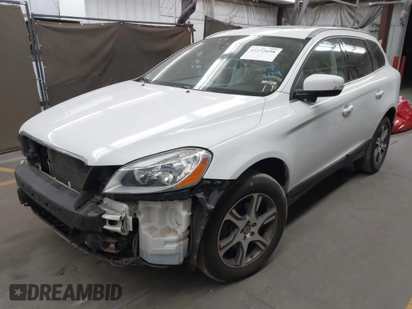 2011 Volvo XC60 3.0T with VIN YV4902DZ4B2179224, listed as a IAAI auction lot 42272698 with 95,022 mi miles and . Bid and sale history available at DreamBid. Image 17.