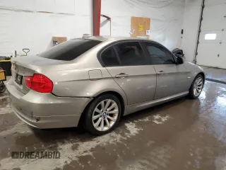 2011 BMW 3 Series 328i xDrive z VIN WBAPK5C53BA994635, wystawiony jako Copart lot #50235645 z przebiegiem 107 780 mil mil oraz Nie do naprawy • Non repairable. Historia ofert i sprzedaży dostępna na DreamBid. Obrazek 3.